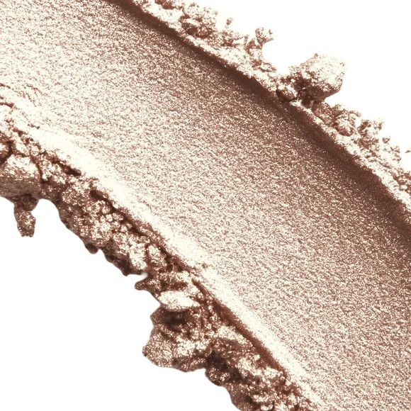 White Compact Powder - Picture 8 of 12